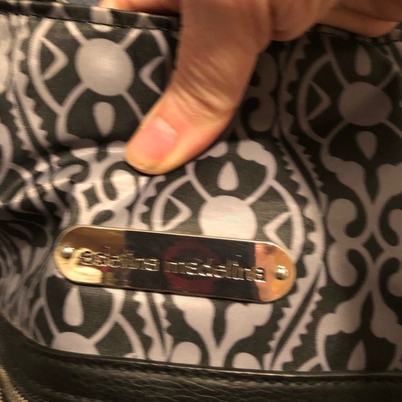 Adelina Madelina Large Purse- 690 $15 or $12 w/offer - Picture 2 of 5